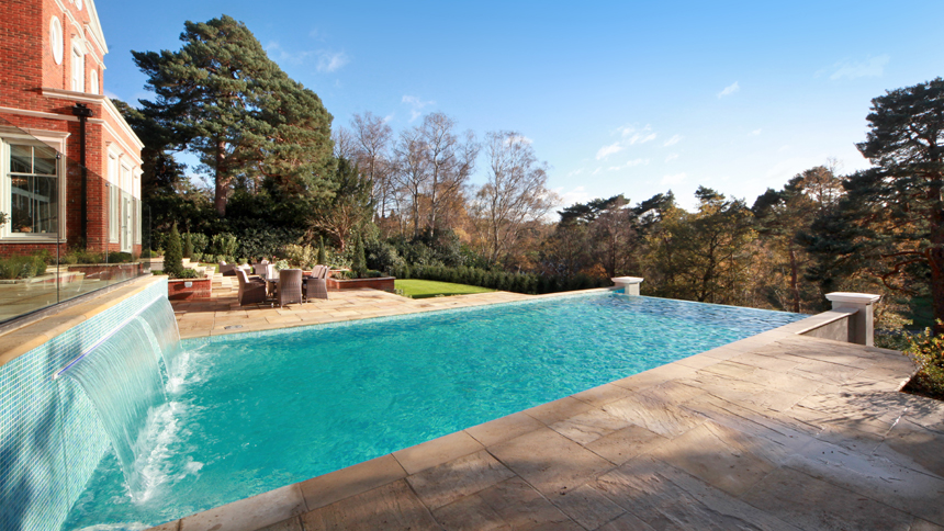 Falconwood House infinity pool