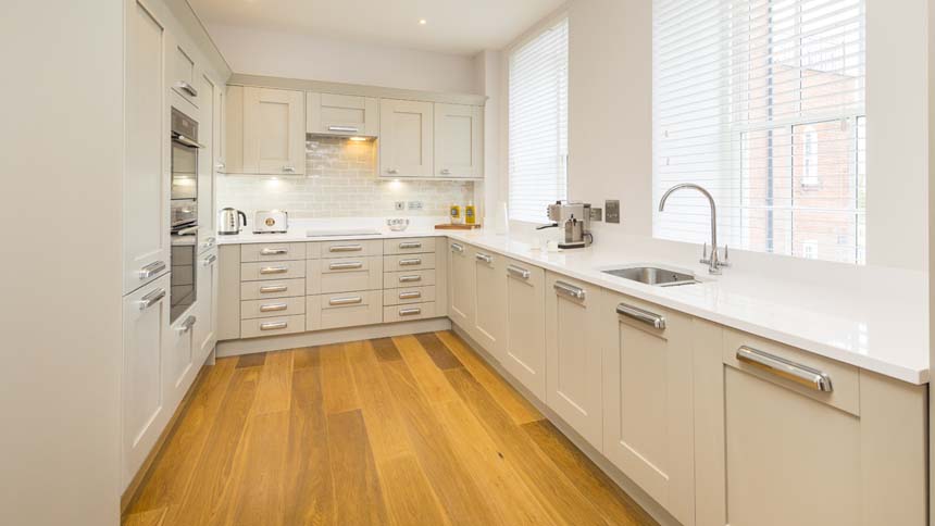 Hampton Grange kitchen (Bellway Homes)