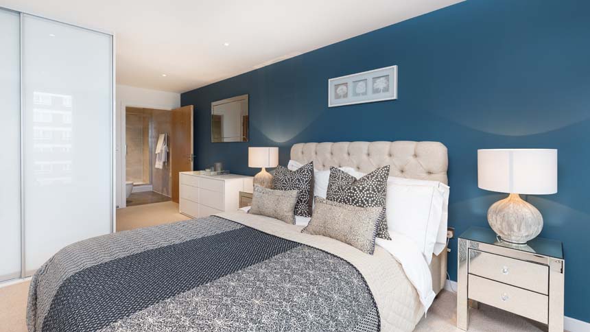 Brackenbury Square master bedroom (NH Sales)