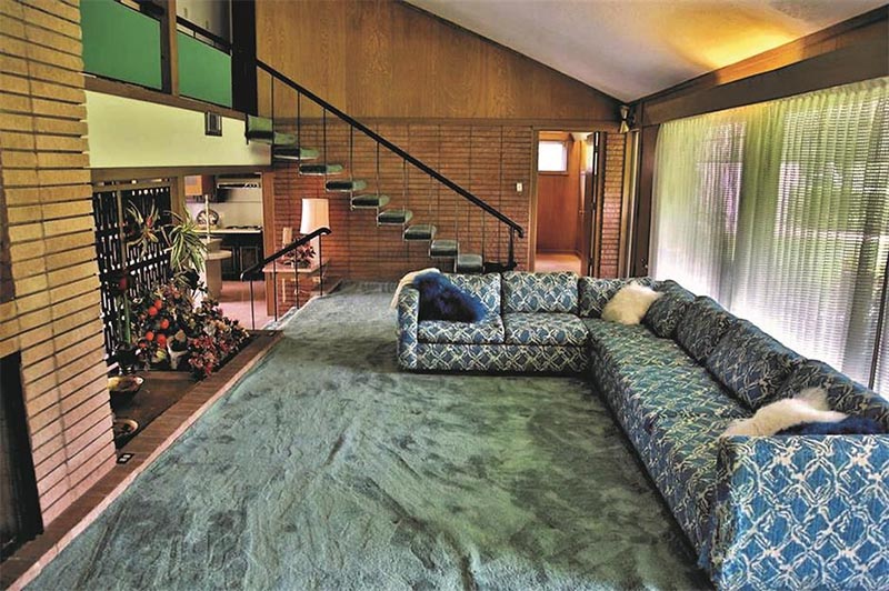 1970s open plan room