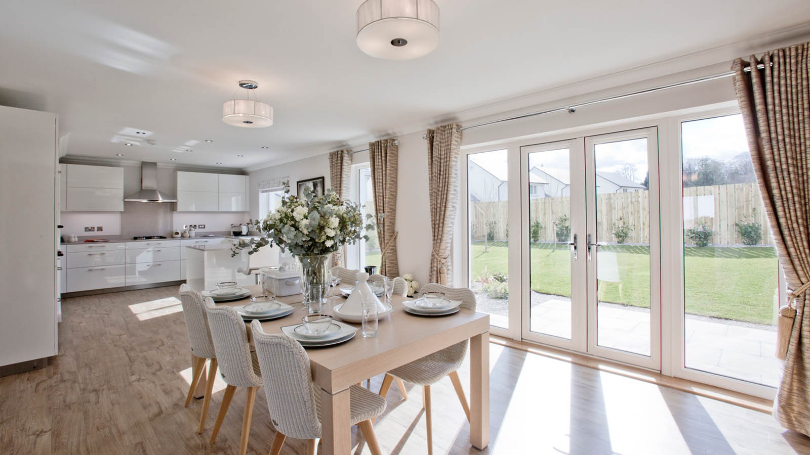 Show home kitchen/dining room