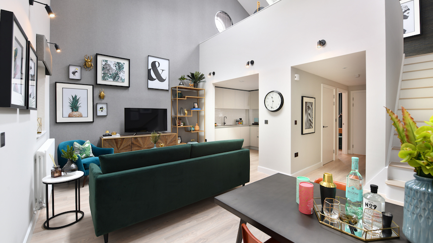 Smithfield Square (St James)